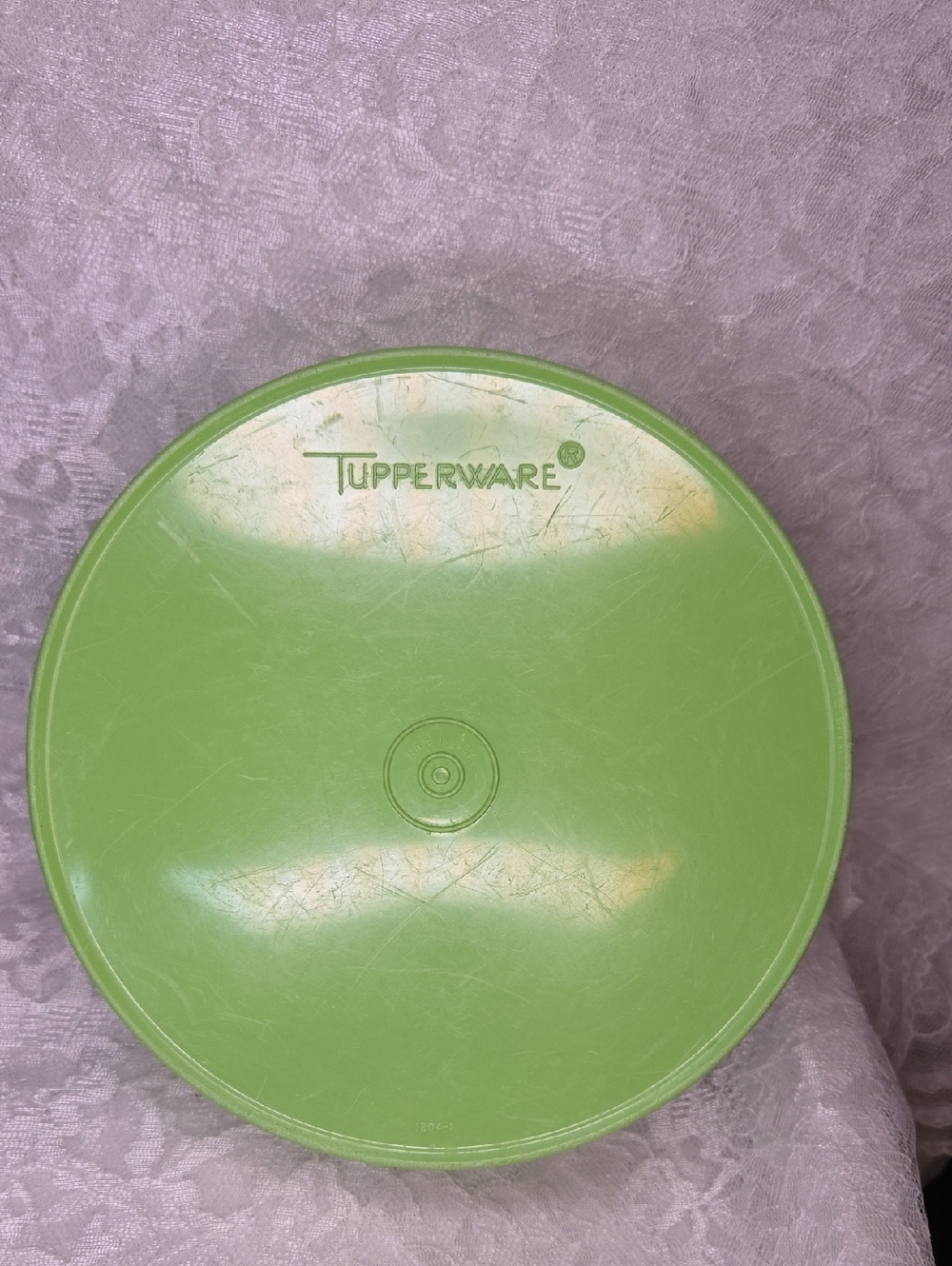 Tupperware: 2 Containers - Picture 3 of 6